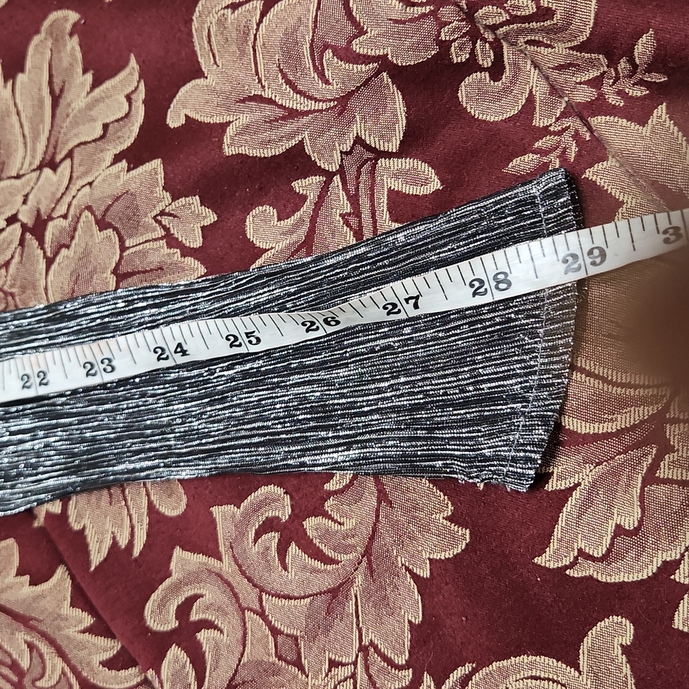 House of CB "Tamara" Silver Lurex Crop Top NWT - Picture 8 of 12